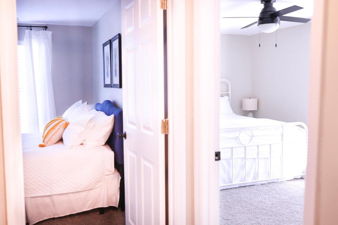 Holiday home Sleeps 12! 5 Bdrm-2 Kings,3 Queens-deck & Patio-mins To Pi & Beaufort
