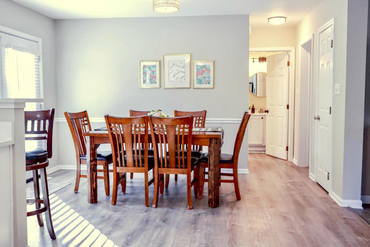 Holiday home Sleeps 12! 5 Bdrm-2 Kings,3 Queens-deck & Patio-mins To Pi & Beaufort