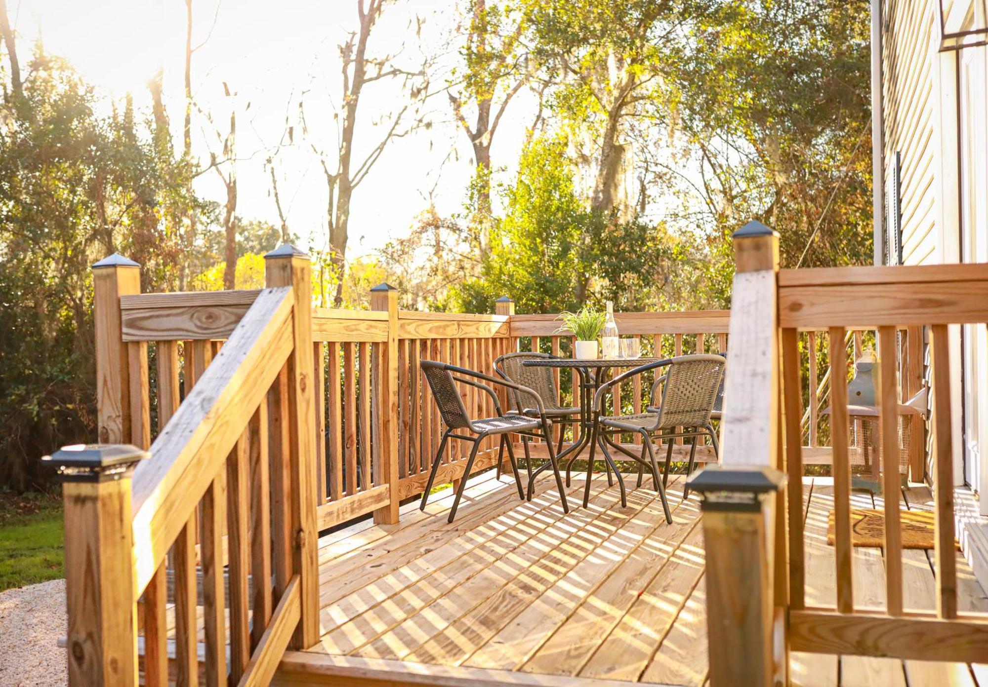 Sleeps 12! 5 Bdrm-2 Kings,3 Queens-deck & Patio-mins To Pi & Beaufort Holiday home Port Royal